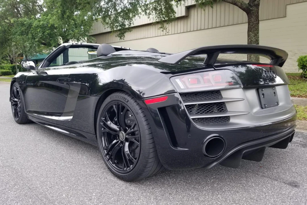 2012 Audi 42 R8 - Image 7 of 9