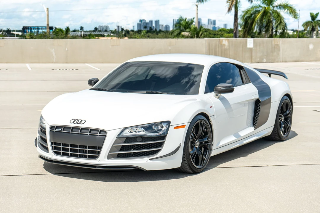2012 Audi 42 R8 - Image 2 of 31