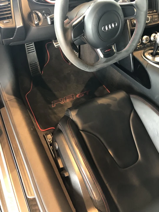 2012 Audi 42 R8 - Image 24 of 31