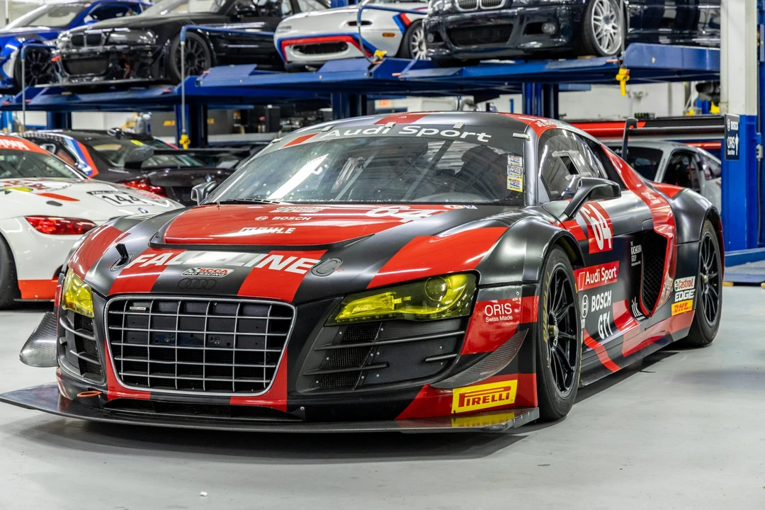 2012 Audi 42 R8 - Image 2 of 31