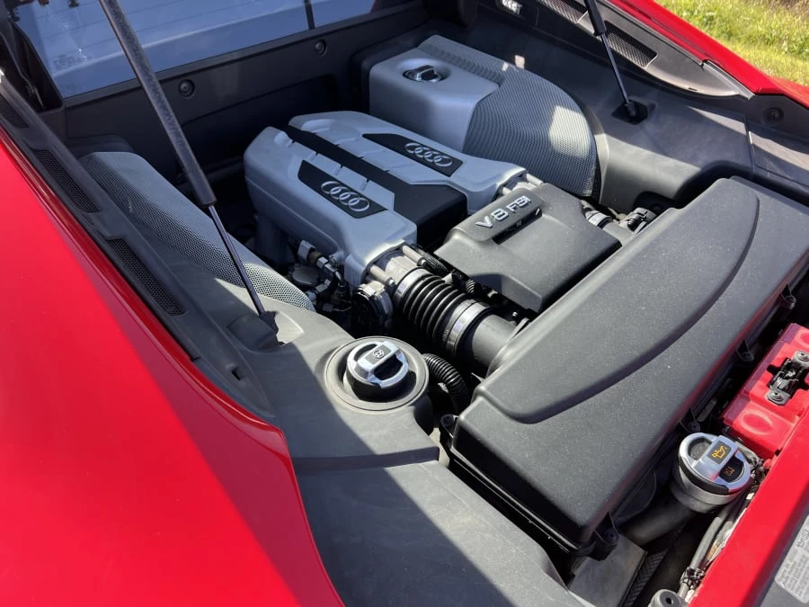 2012 Audi 42 R8 - Image 8 of 9