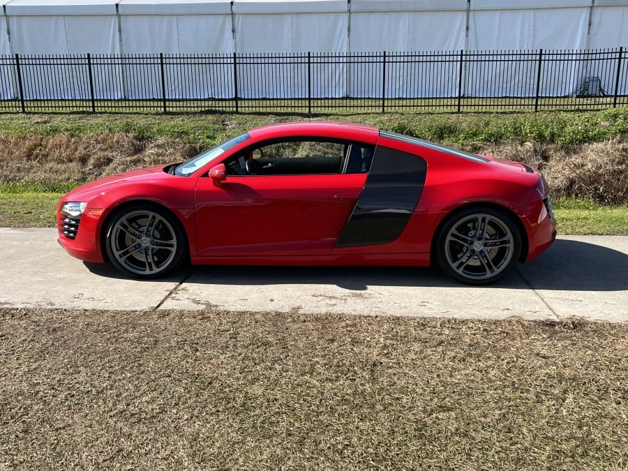 2012 Audi 42 R8 - Image 2 of 9
