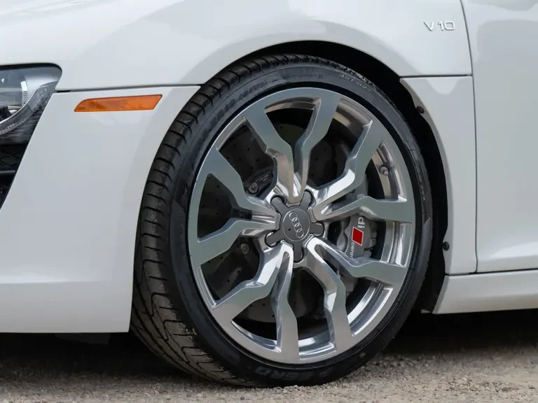 2012 Audi 42 R8 - Image 20 of 31