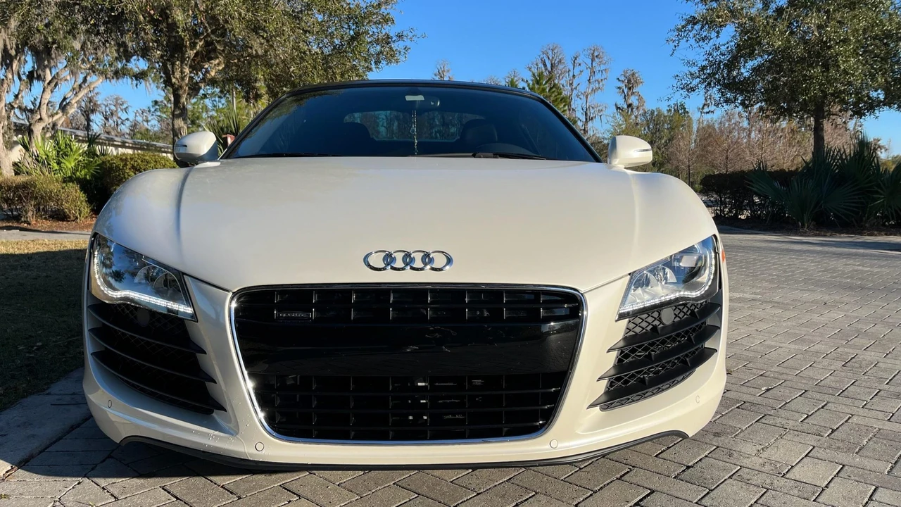 2012 Audi 42 R8 - Image 7 of 31