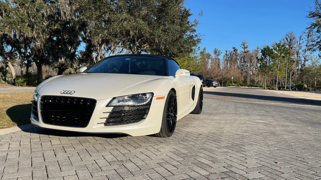 2012 Audi 42 R8 - Image 5 of 31