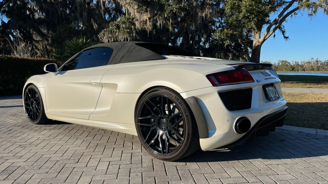 2012 Audi 42 R8 - Image 25 of 31