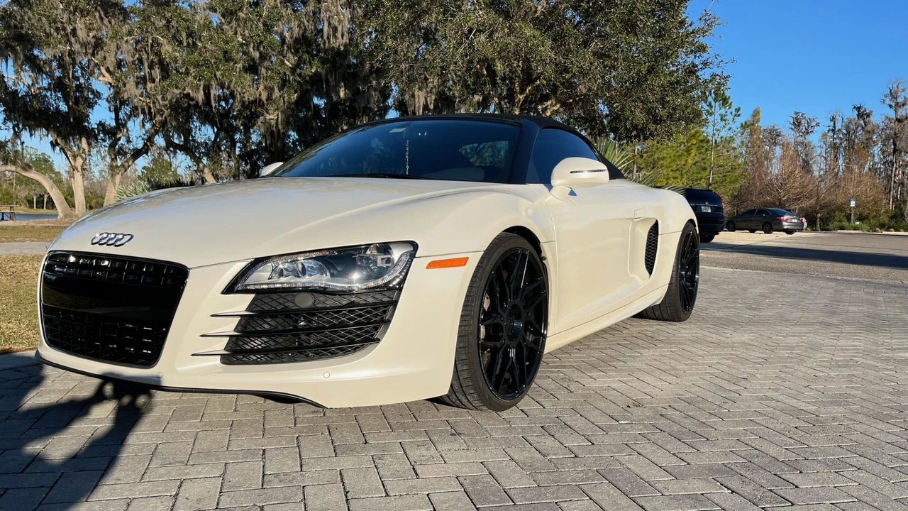 2012 Audi 42 R8 - Image 4 of 31