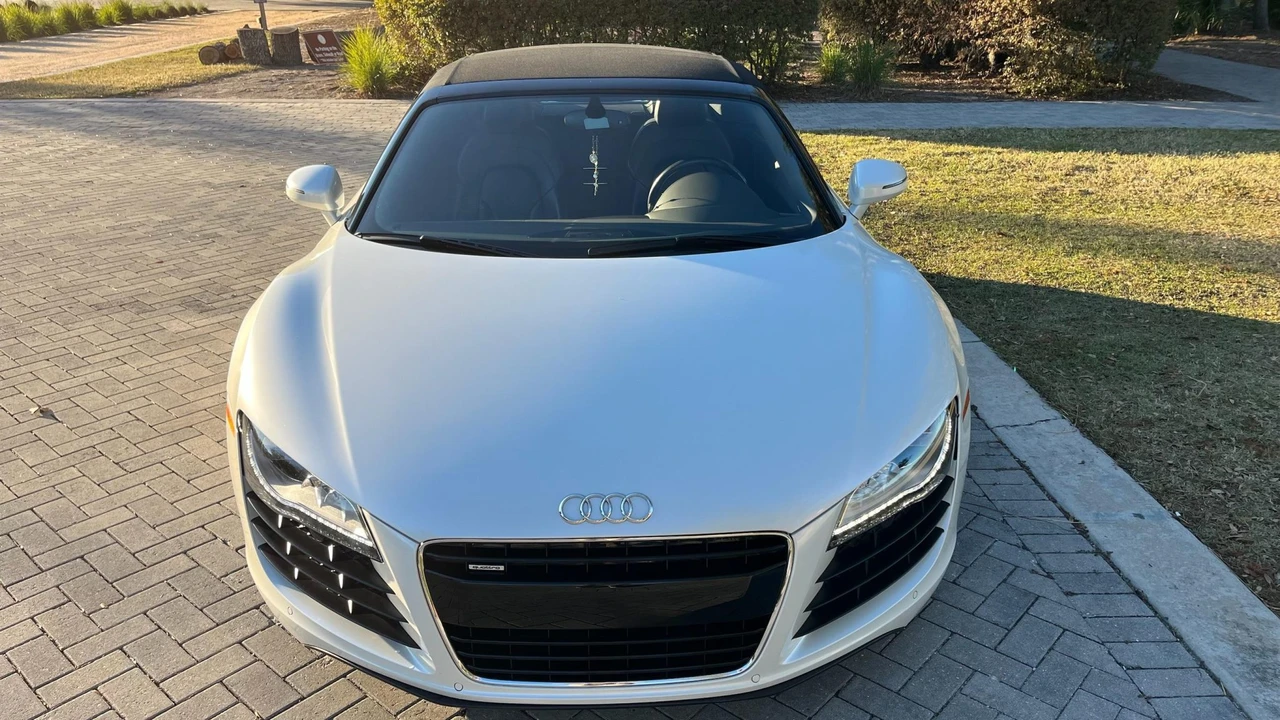 2012 Audi 42 R8 - Image 8 of 31