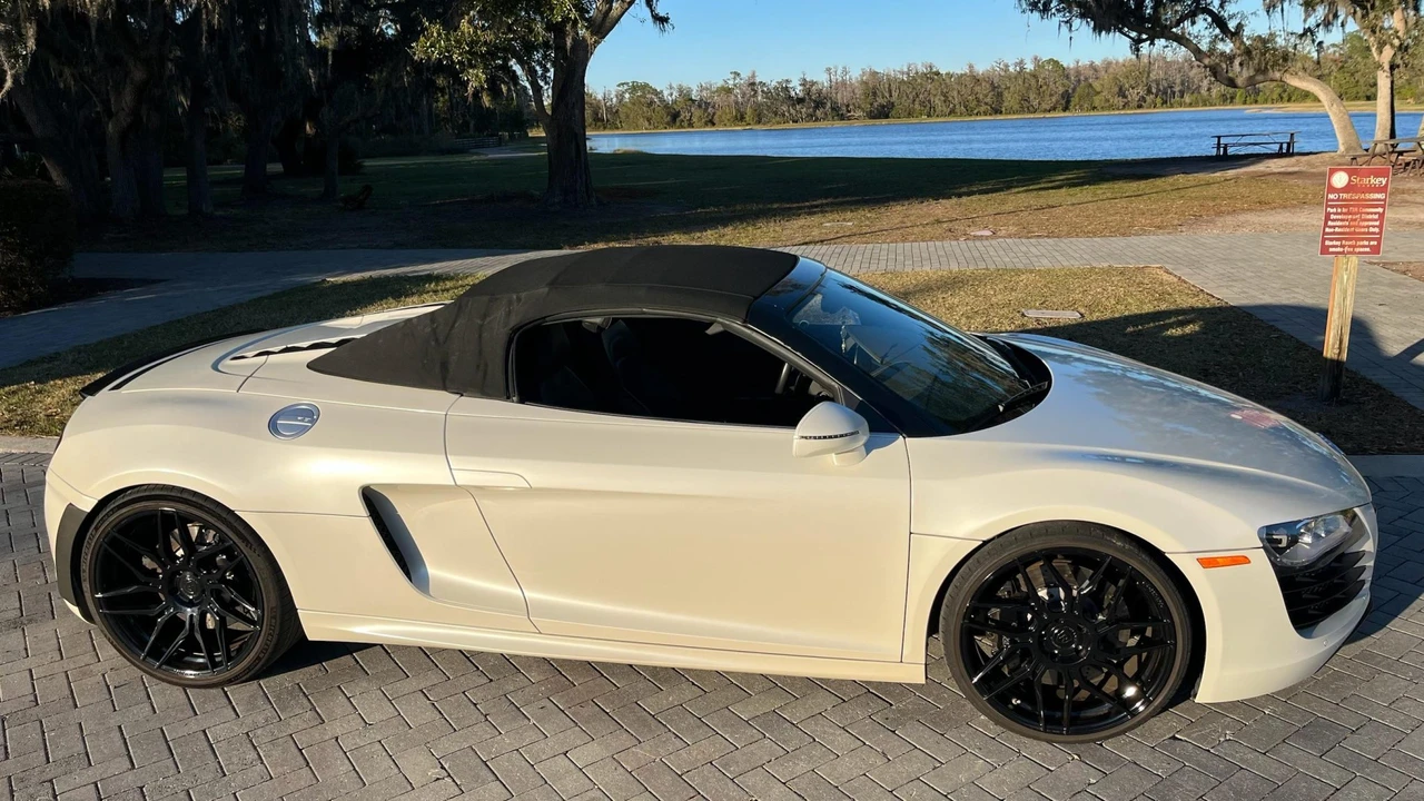 2012 Audi 42 R8 - Image 13 of 31