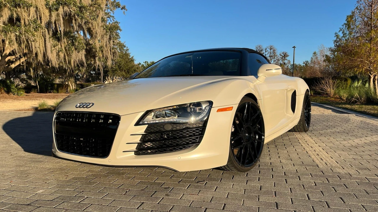 2012 Audi 42 R8 - Image 3 of 31
