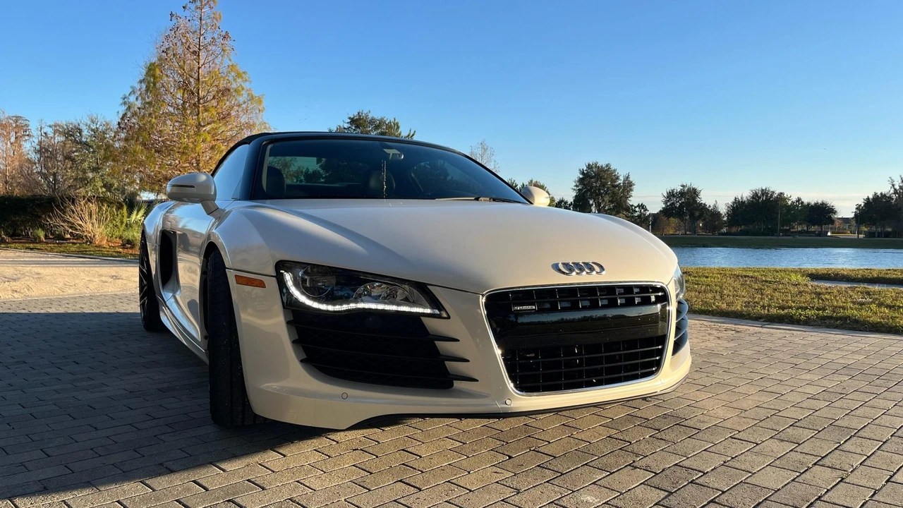 2012 Audi 42 R8 - Image 10 of 31