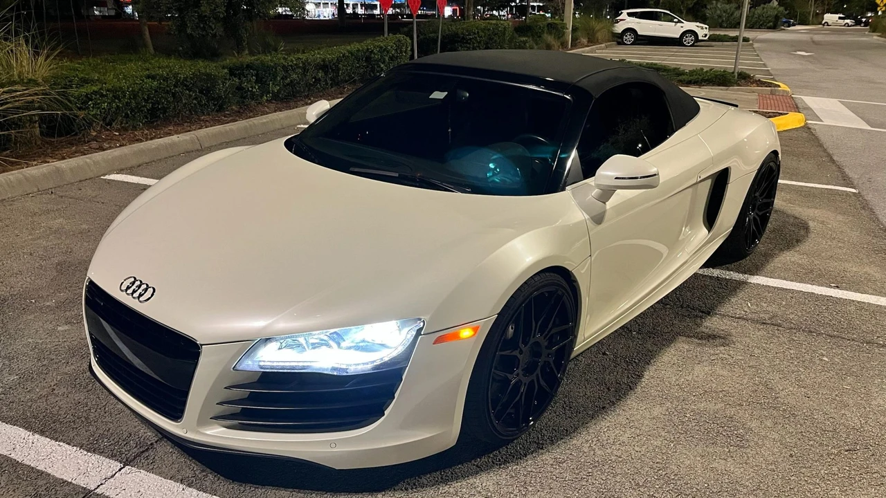 2012 Audi 42 R8 - Image 28 of 31