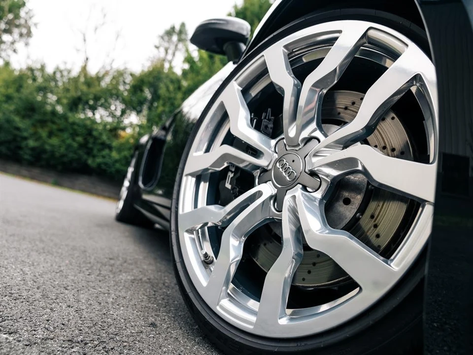 2012 Audi 42 R8 - Image 10 of 21
