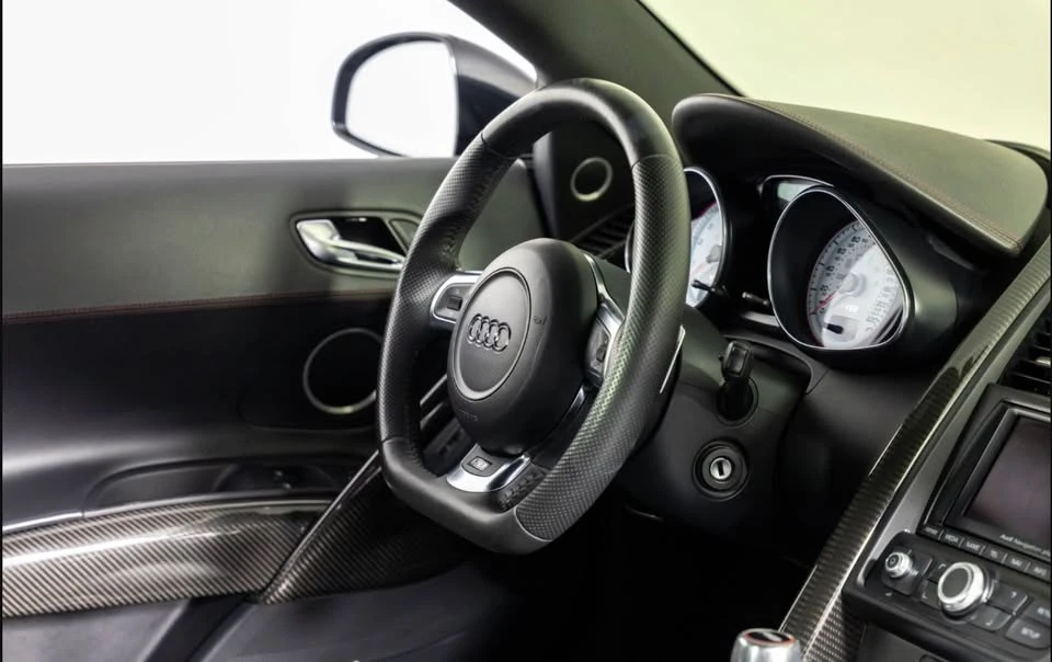 2012 Audi 42 R8 - Image 8 of 15