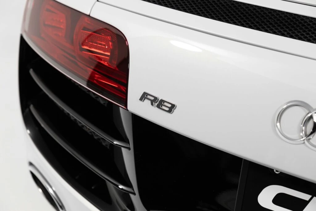 2012 Audi 42 R8 - Image 15 of 31