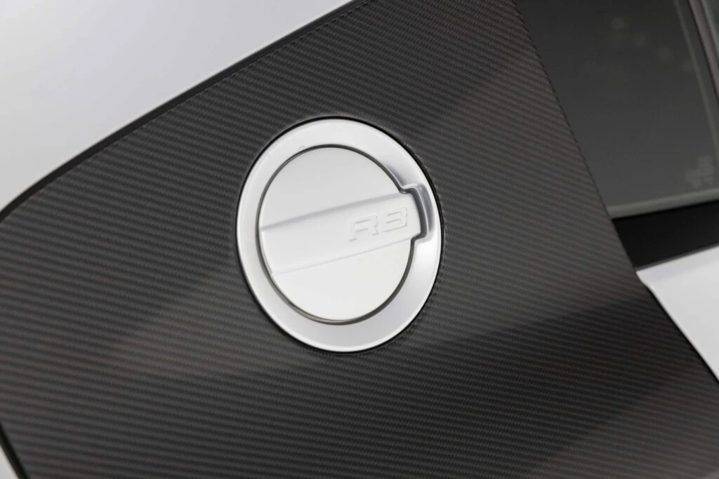 2012 Audi 42 R8 - Image 21 of 31