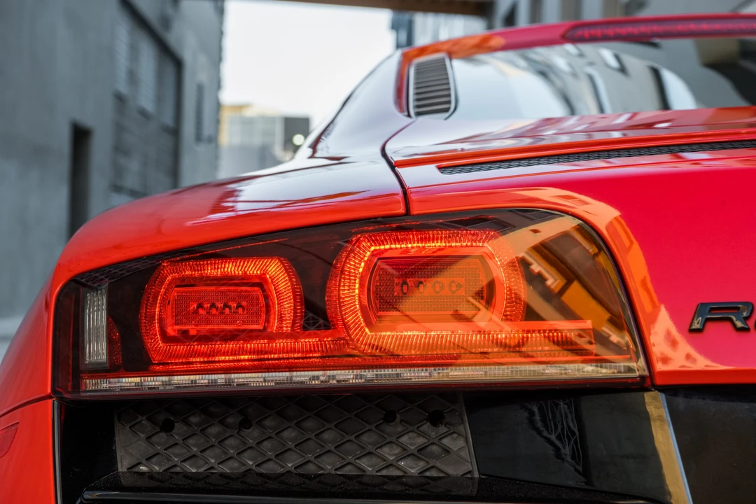 2012 Audi 42 R8 - Image 27 of 31