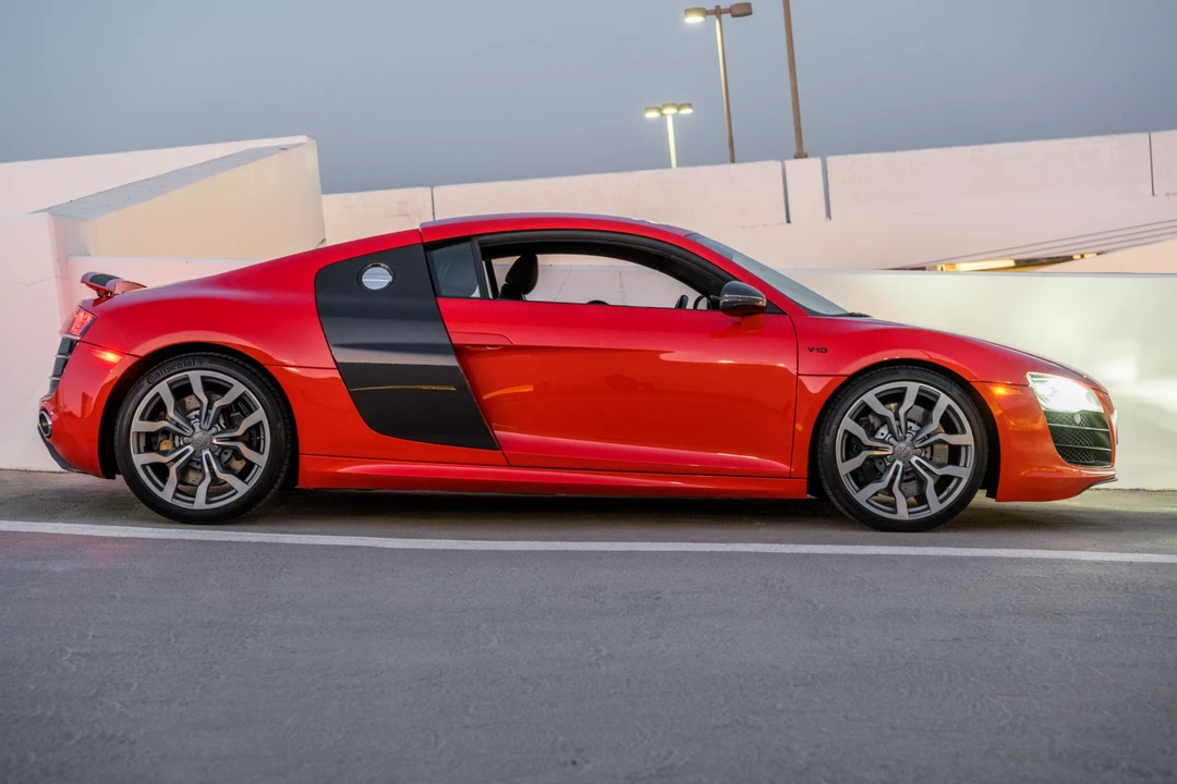 2012 Audi 42 R8 - Image 6 of 31
