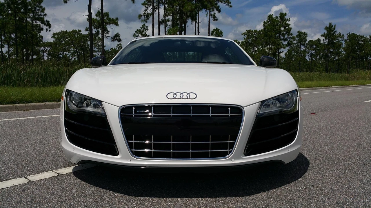 2012 Audi 42 R8 - Image 4 of 31