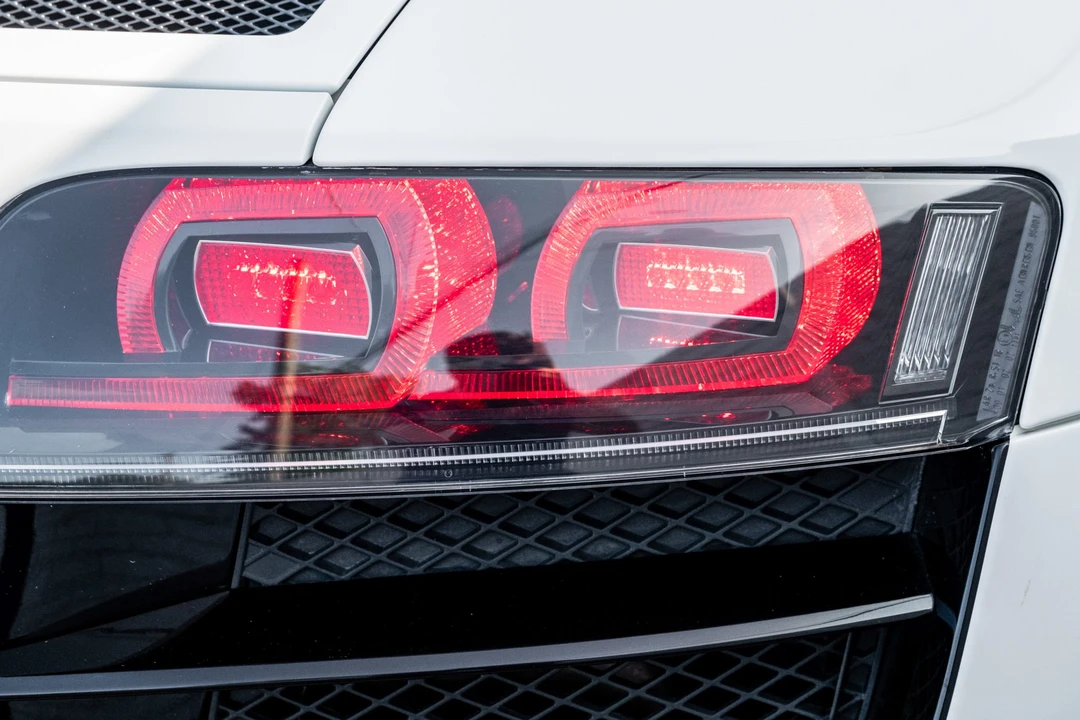 2012 Audi 42 R8 - Image 15 of 31