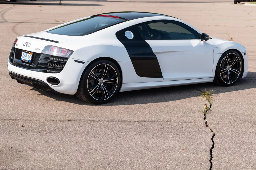 2012 Audi 42 R8 - Image 5 of 31