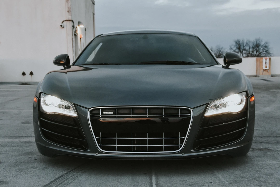 2012 Audi 42 R8 - Image 7 of 31