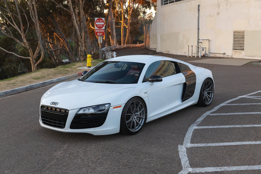 2012 Audi 42 R8 - Image 9 of 31