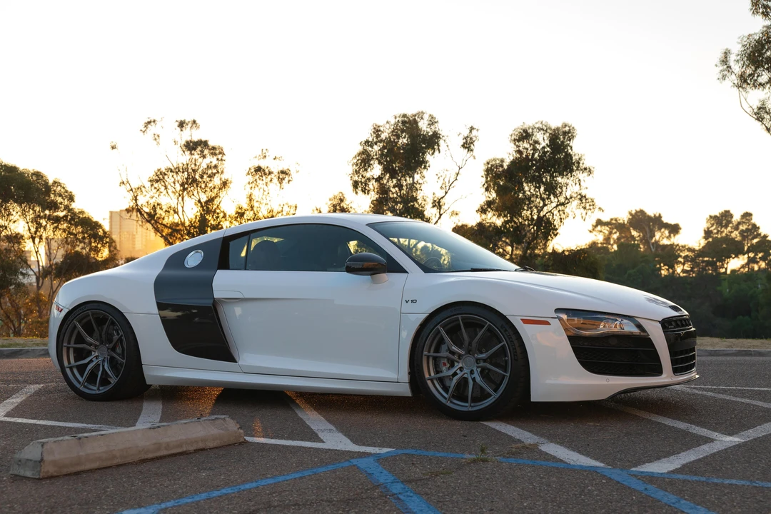 2012 Audi 42 R8 - Image 24 of 31