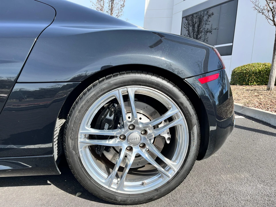 2012 Audi 42 R8 - Image 25 of 31