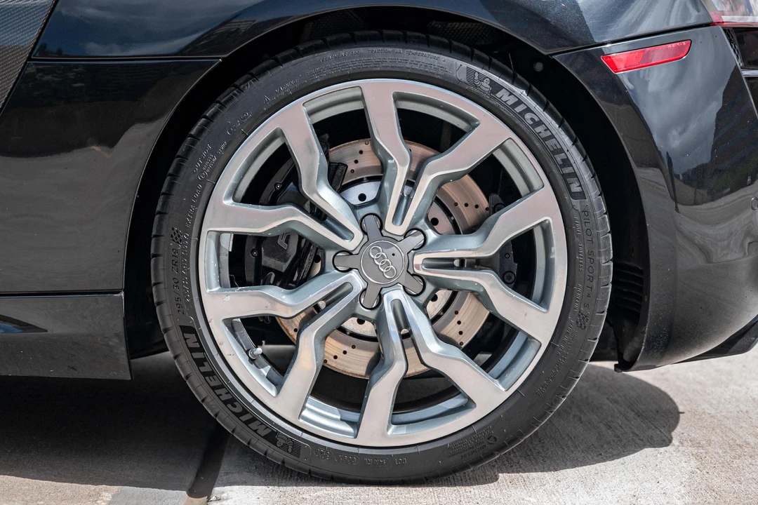 2012 Audi 42 R8 - Image 28 of 31