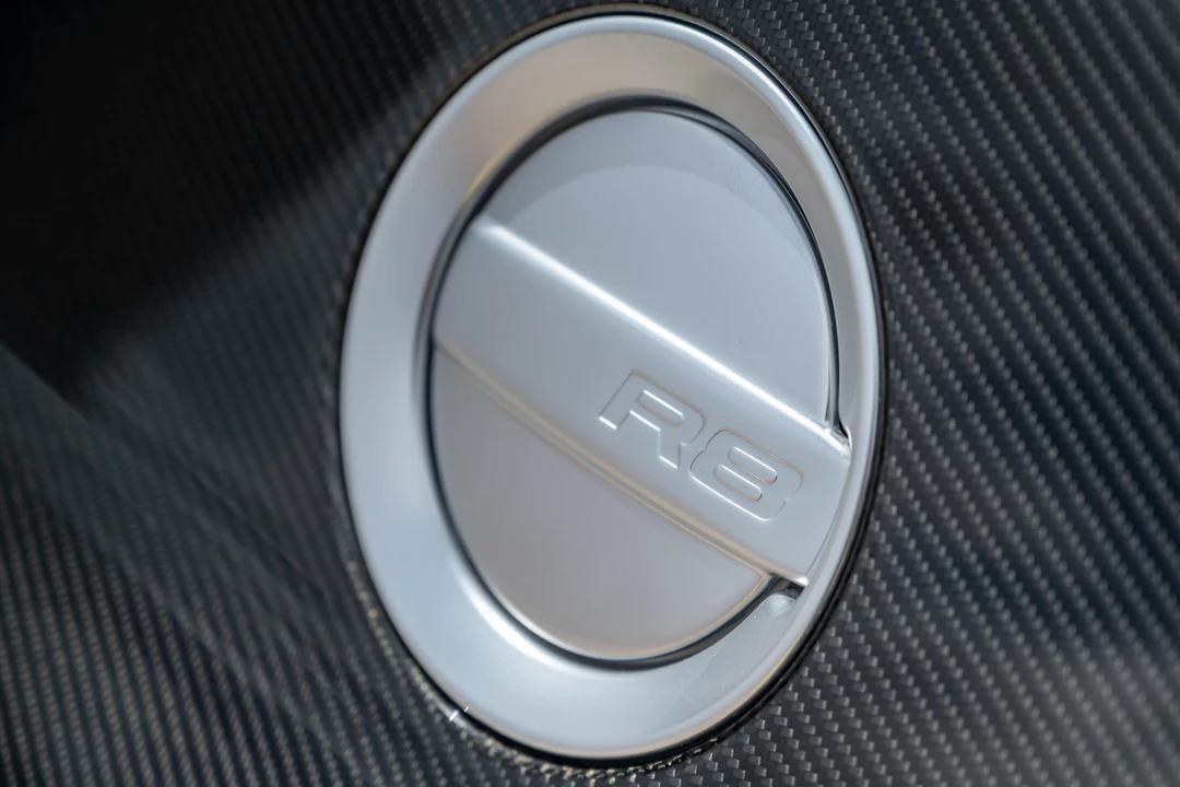 2012 Audi 42 R8 - Image 23 of 31