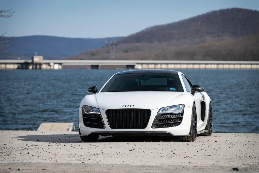 2012 Audi 42 R8 - Image 8 of 31
