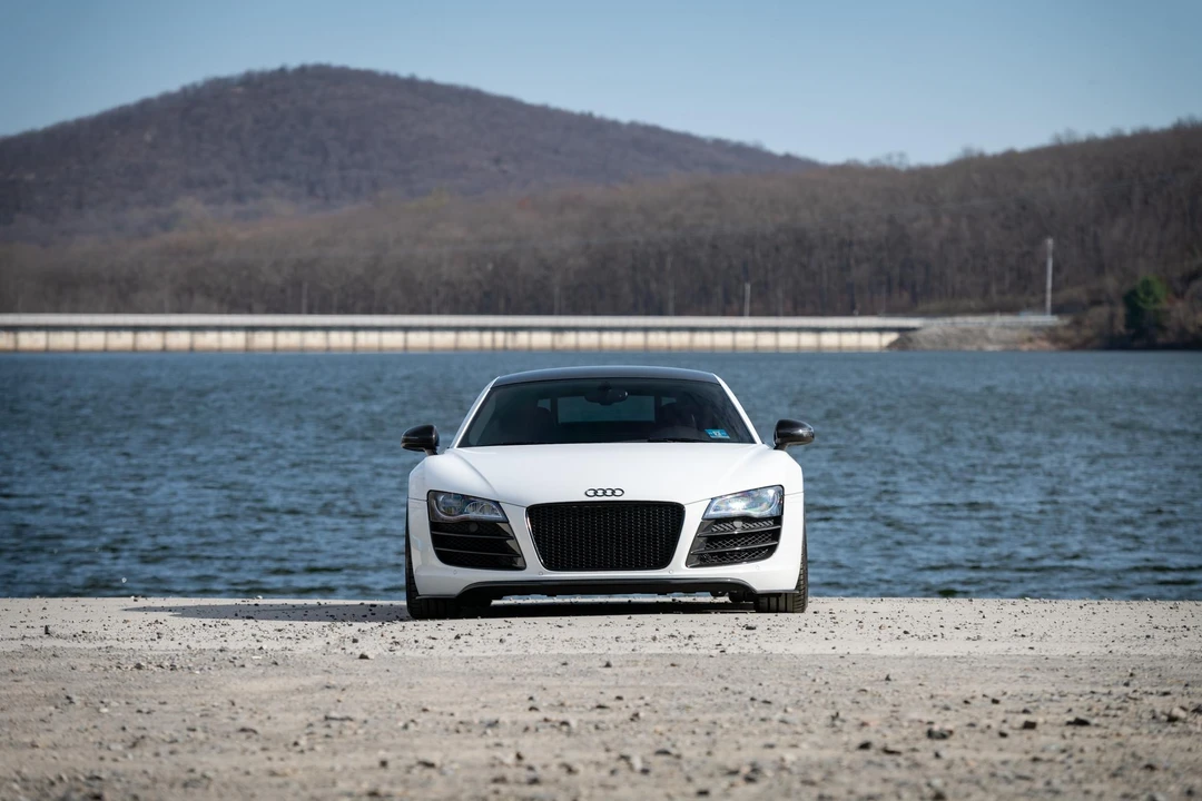 2012 Audi 42 R8 - Image 7 of 31
