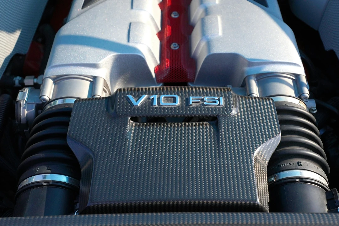 2012 Audi 42 R8 - Image 7 of 21
