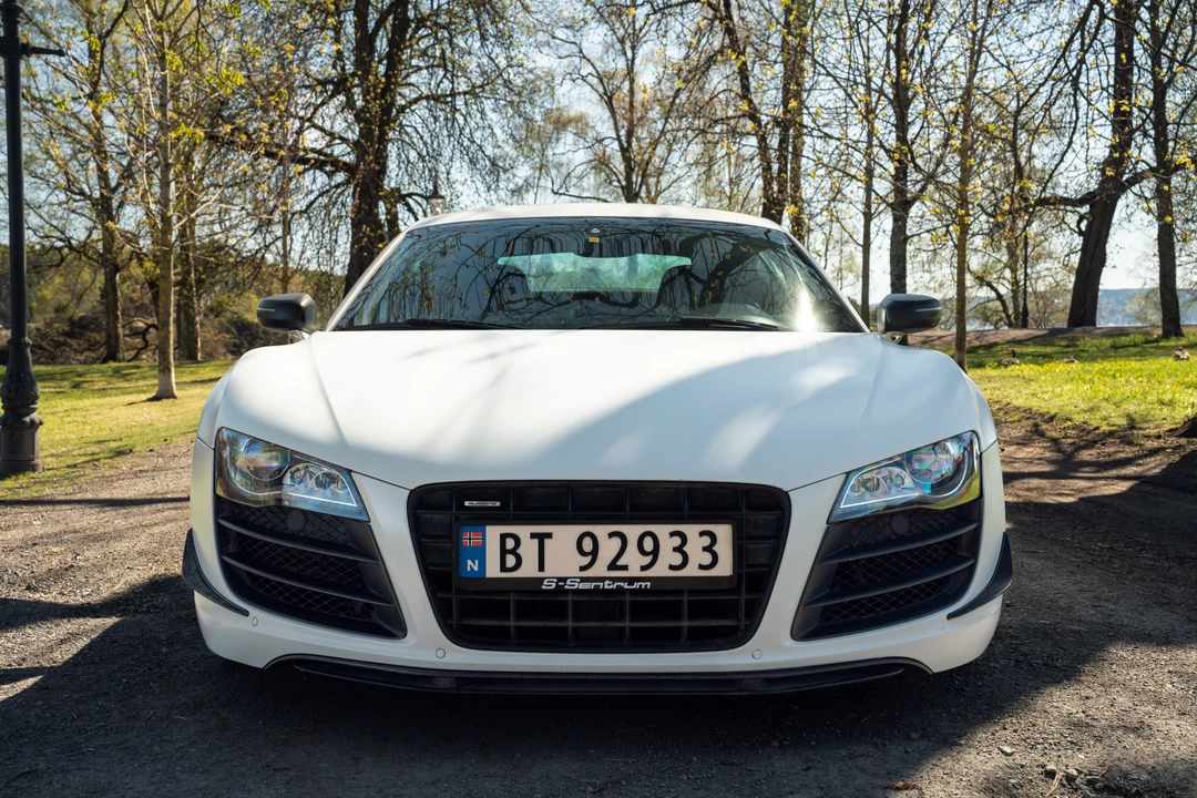 2012 Audi 42 R8 - Image 9 of 31