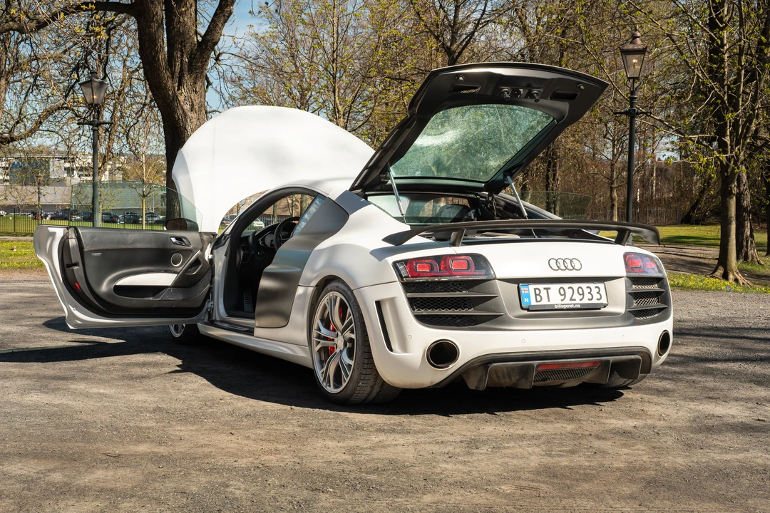 2012 Audi 42 R8 - Image 10 of 31
