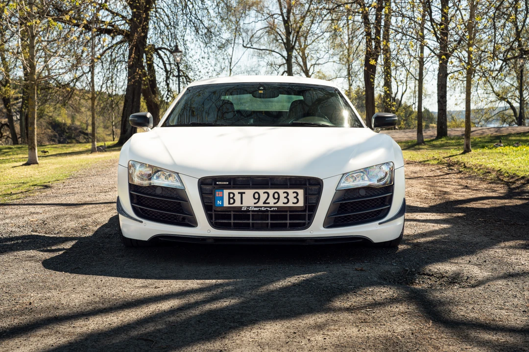 2012 Audi 42 R8 - Image 2 of 31