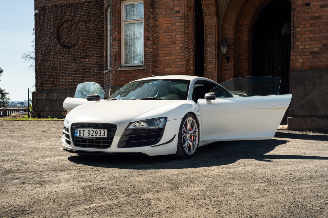 2012 Audi 42 R8 - Image 14 of 31