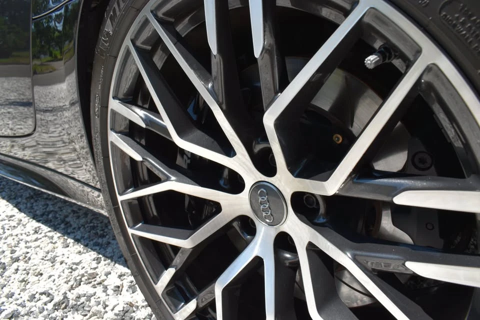 2012 Audi 42 R8 - Image 17 of 20
