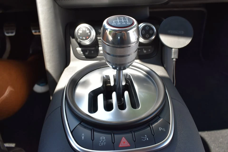 2012 Audi 42 R8 - Image 2 of 20