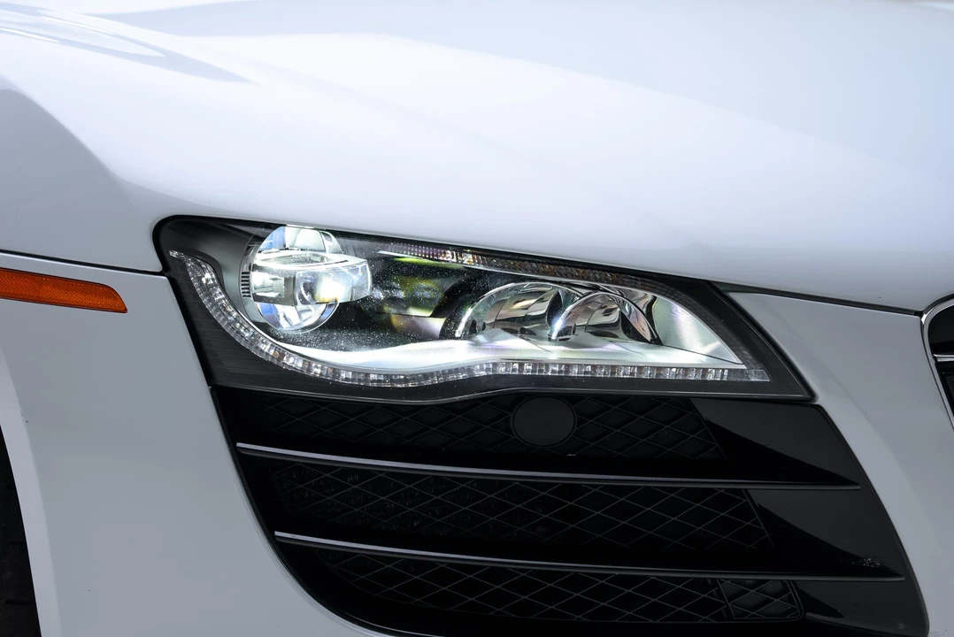 2012 Audi 42 R8 - Image 26 of 31