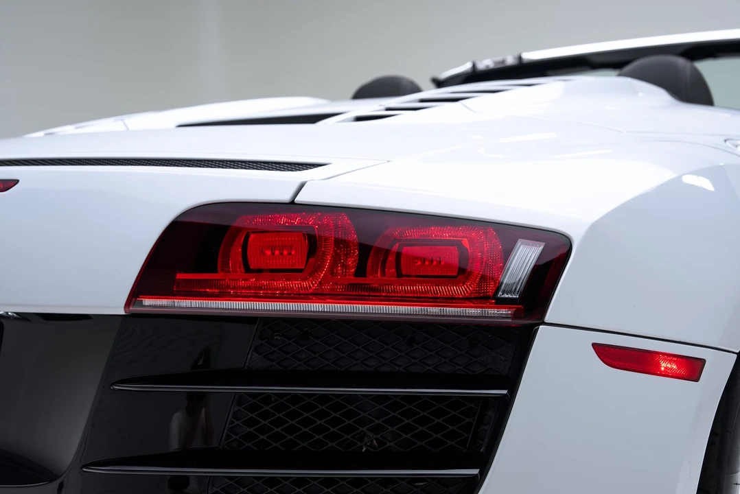 2012 Audi 42 R8 - Image 31 of 31