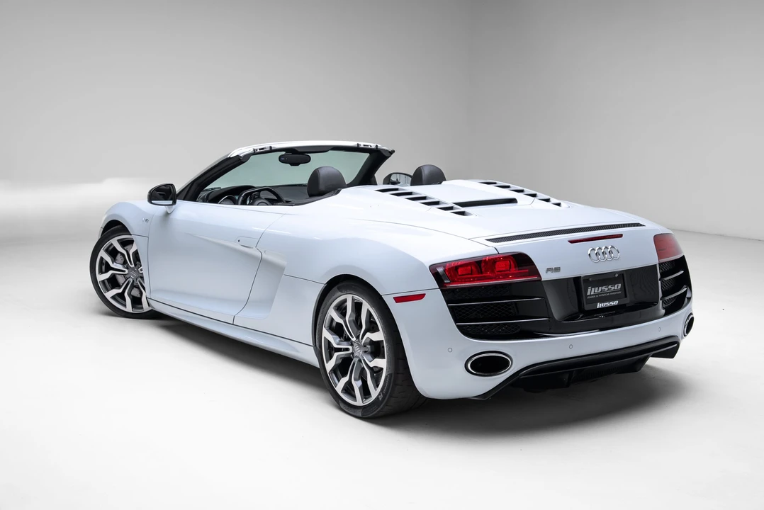 2012 Audi 42 R8 - Image 8 of 31