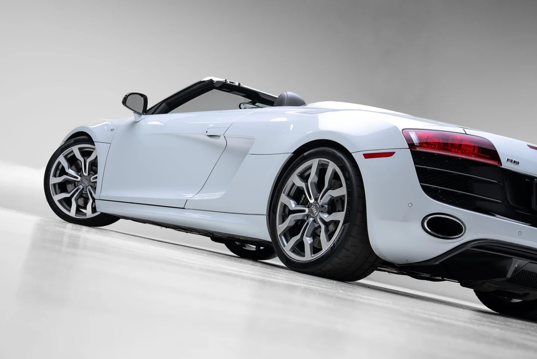 2012 Audi 42 R8 - Image 23 of 31