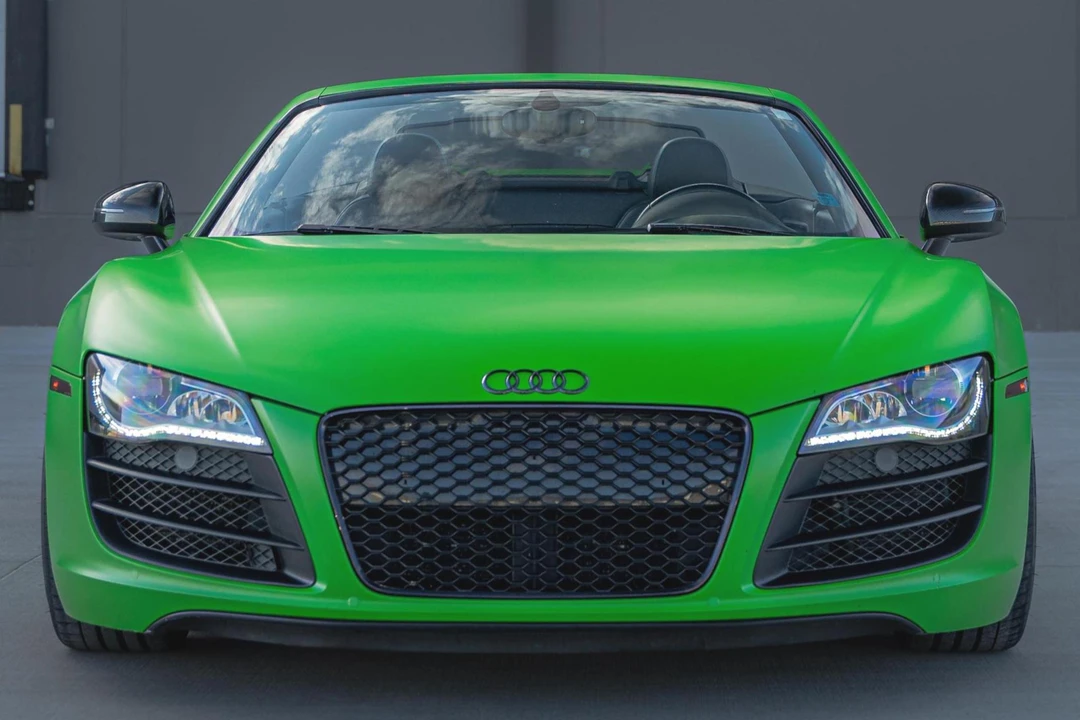 2012 Audi 42 R8 - Image 2 of 31