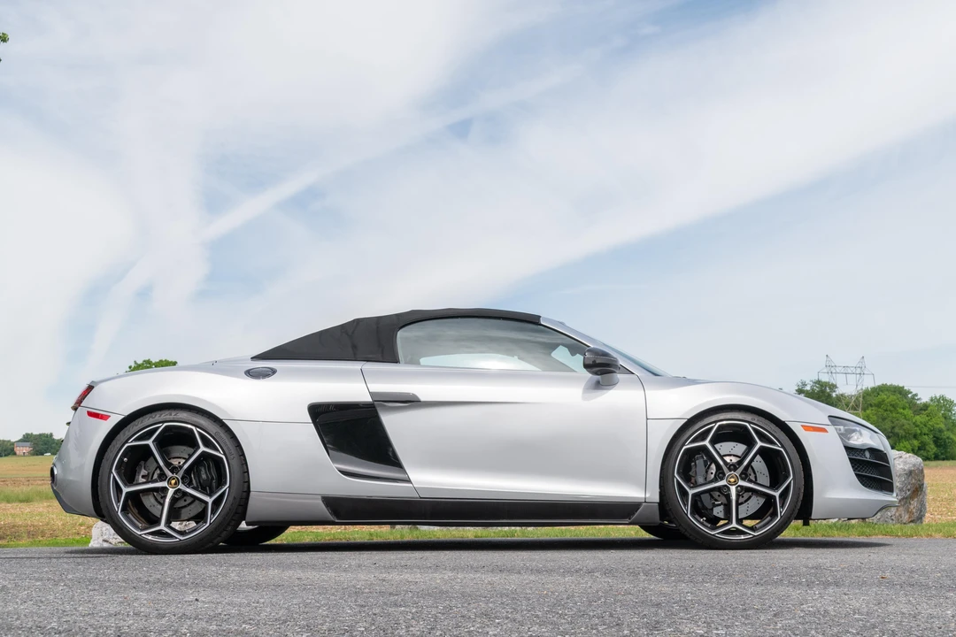 2012 Audi 42 R8 - Image 19 of 31
