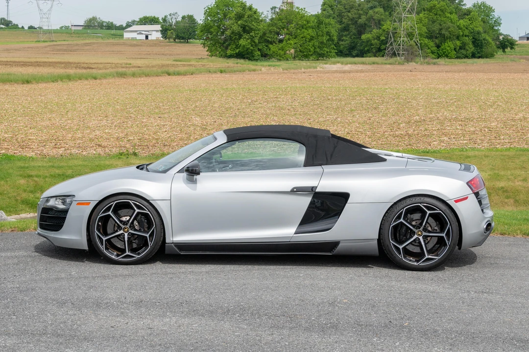 2012 Audi 42 R8 - Image 3 of 31