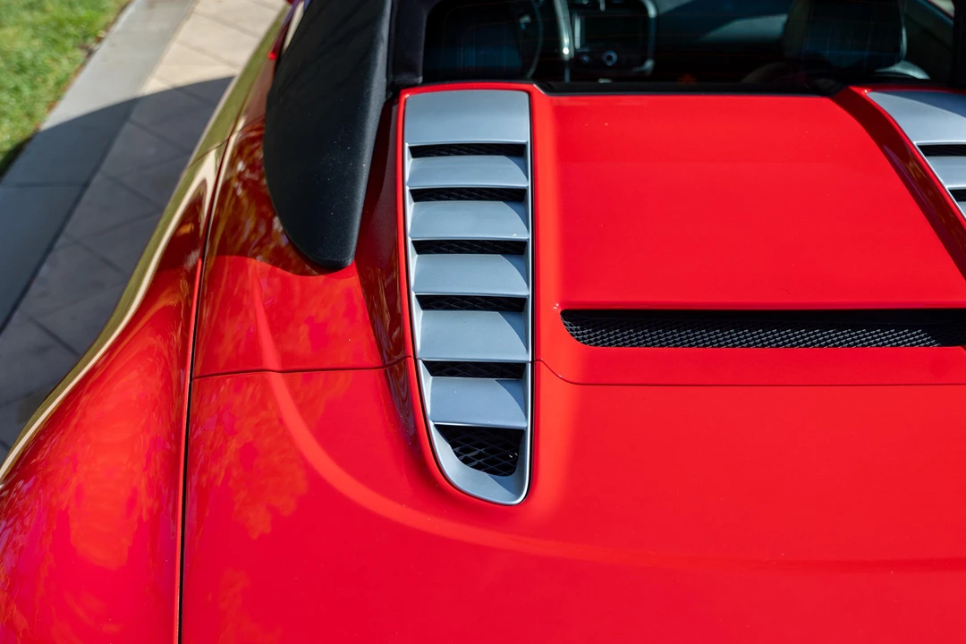 2012 Audi 42 R8 - Image 27 of 31
