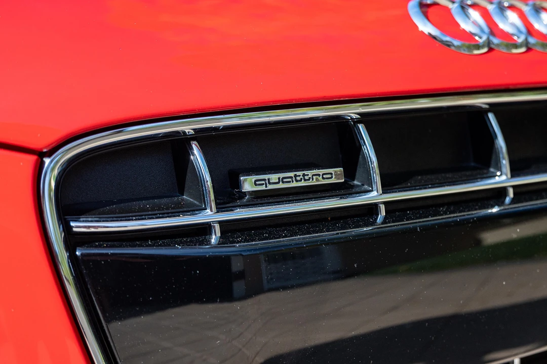 2012 Audi 42 R8 - Image 18 of 31