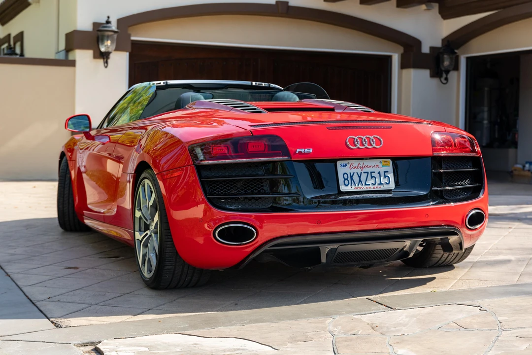 2012 Audi 42 R8 - Image 9 of 31